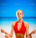 档案名称 : depositphotos_6306836-Woman-doing-yoga-moves-or-meditating-on-beach.jpg
档案大小 : 206KB
影像尺寸 : 962x1024
加入日期 : 六月 08, 2015 depositphotos_6306836-Woman-doing-yoga-moves-or-meditating-on-beach.jpg
